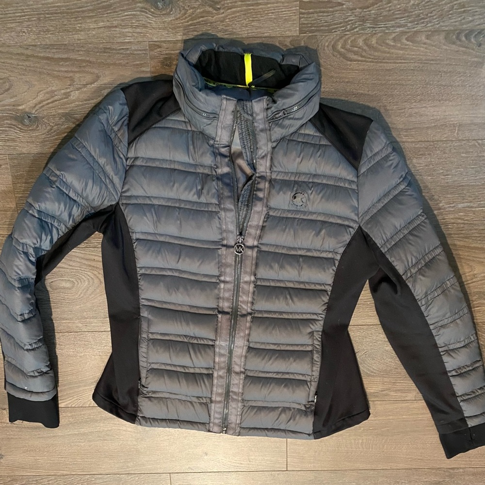 Michael Kors thin puffer jacket coat
